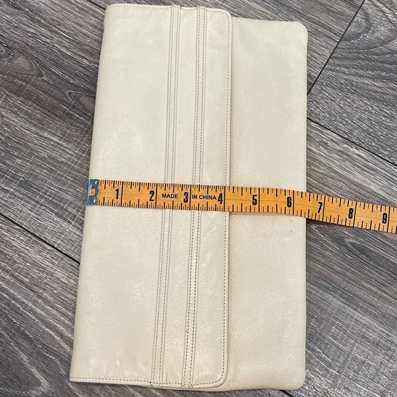 Vanilla clutch bag (no brand) - Picture 5 of 6
